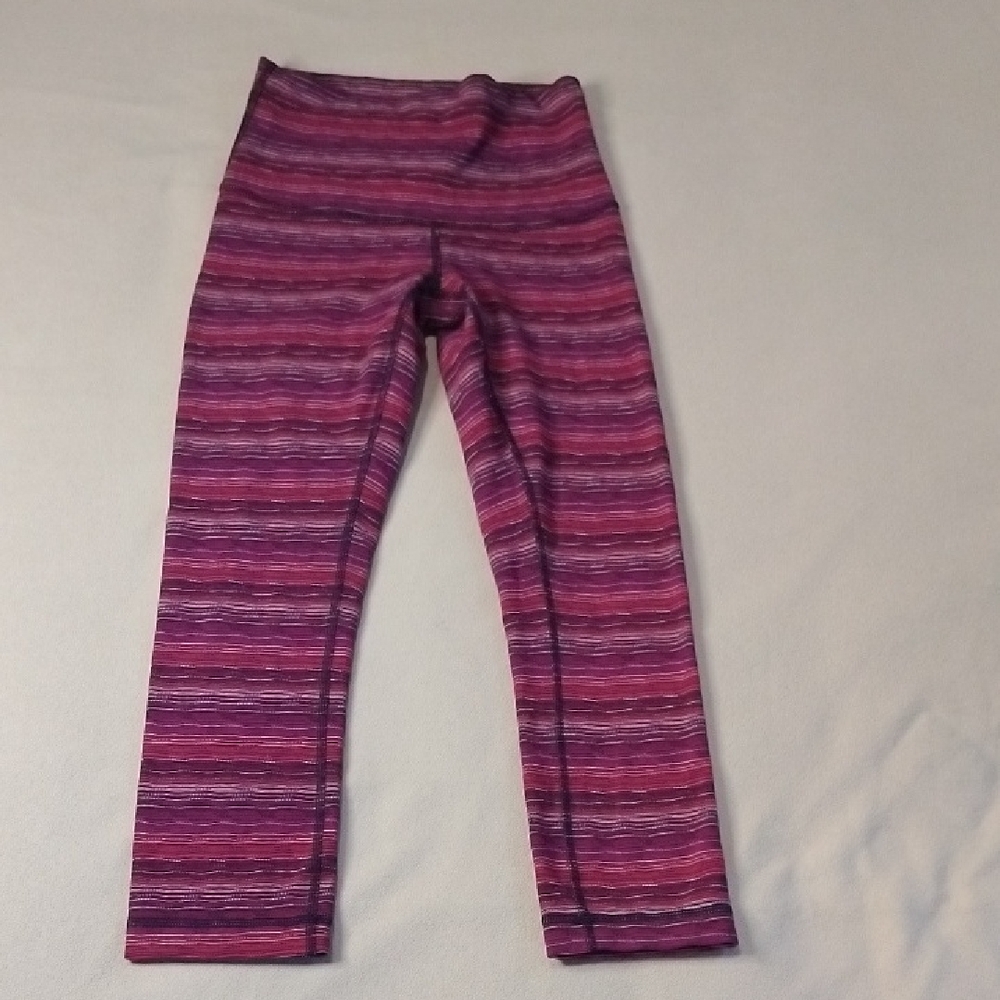 Lululemon Athletica Women's Pink and Purple Leggings Stretchy Fitted Design, Sz4